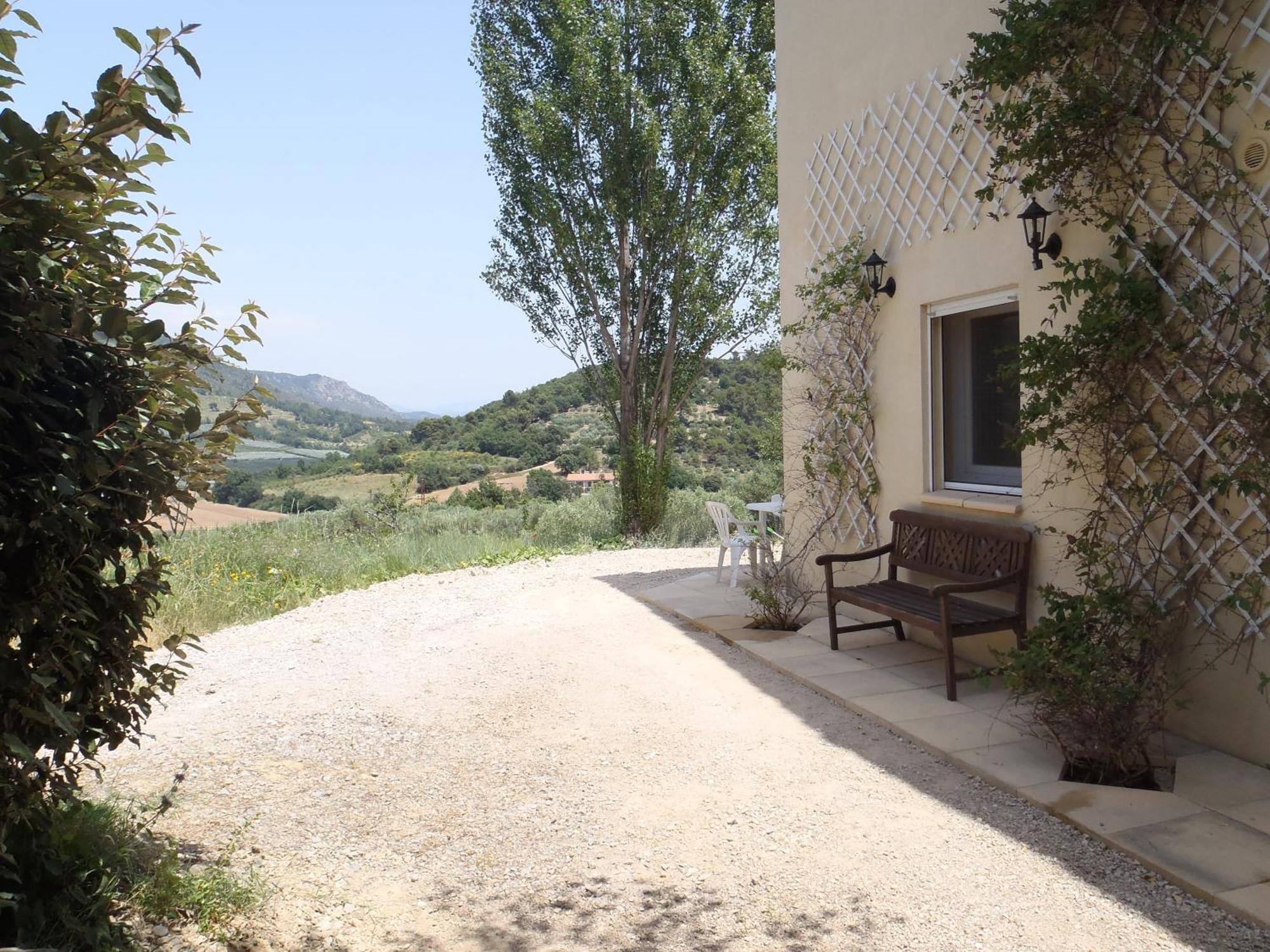 Les Chevrefeuilles Apartment Manosque Exterior photo